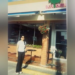 Meet your Posher, Leila